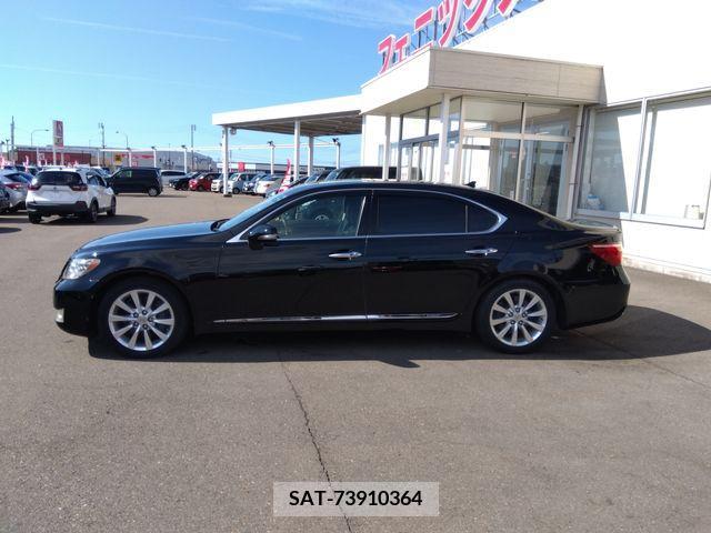 Lexus LS 2011-05 388315-4