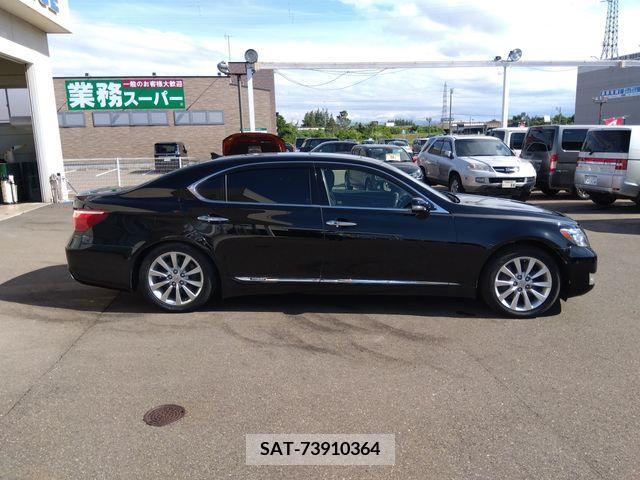 Lexus LS 2011-05 388315-3