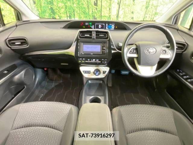 Toyota PRIUS 2016-05 348174-1