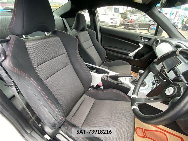 Subaru BRZ 2013-01 320867-12