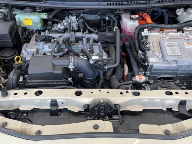 Toyota AQUA 2017-07 184096-18