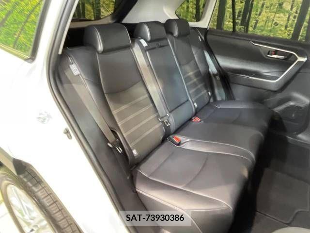 Toyota RAV4 2019-05 366963-10
