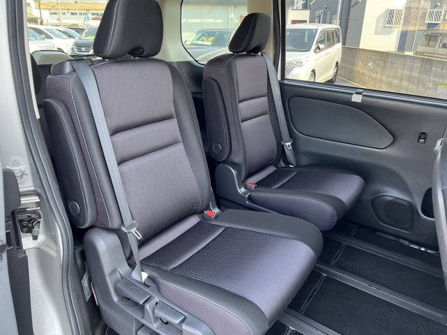 Nissan SERENA 2018-08 188227-16