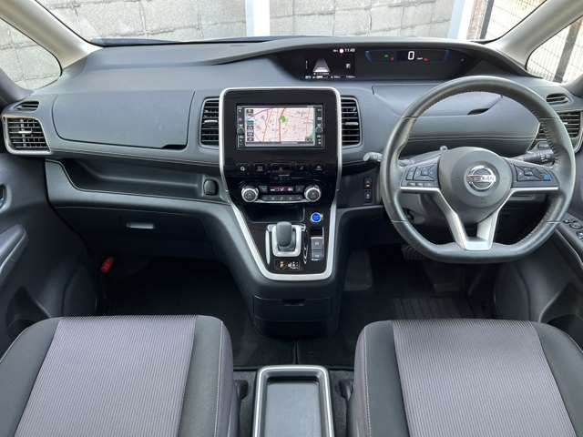 Nissan SERENA 2018-08 188227-6