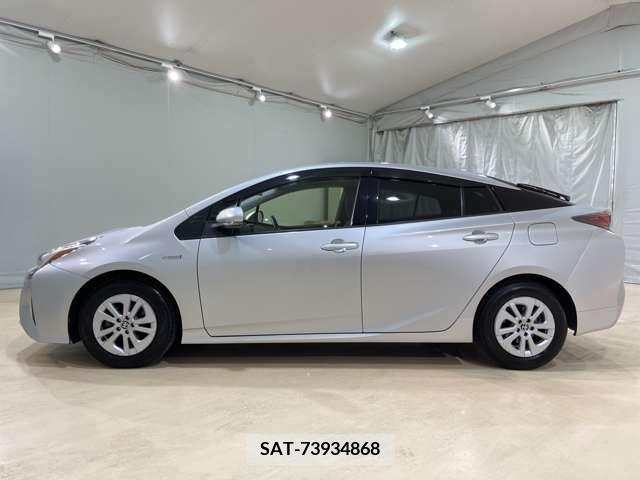 Toyota PRIUS 2016-01 200521-11