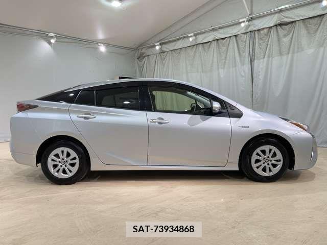 Toyota PRIUS 2016-01 200521-7