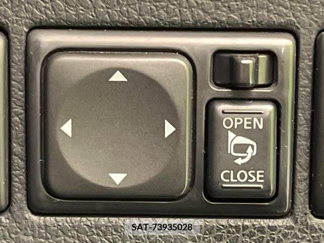 Nissan TIIDA 2012-06 252188-4