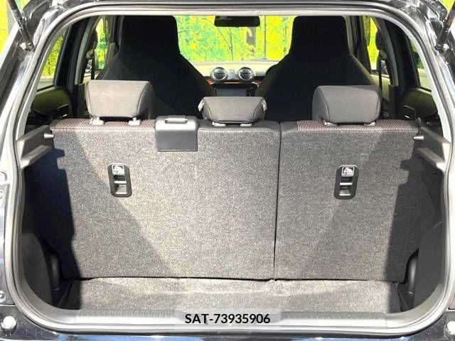 Suzuki SWIFT 2021-04 320838-11
