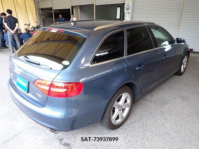 Audi A4 2016-04 389429-7