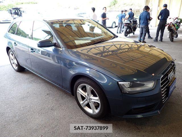 Audi A4 2016-04 389429-3