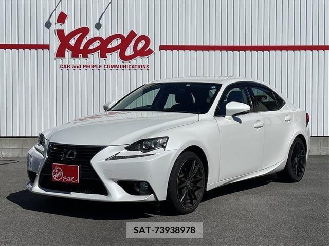 Lexus IS 2013-07 210336-0