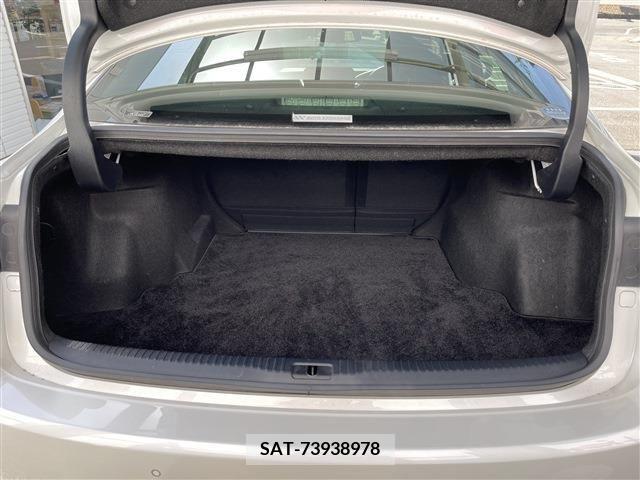 Lexus IS 2013-07 210336-14