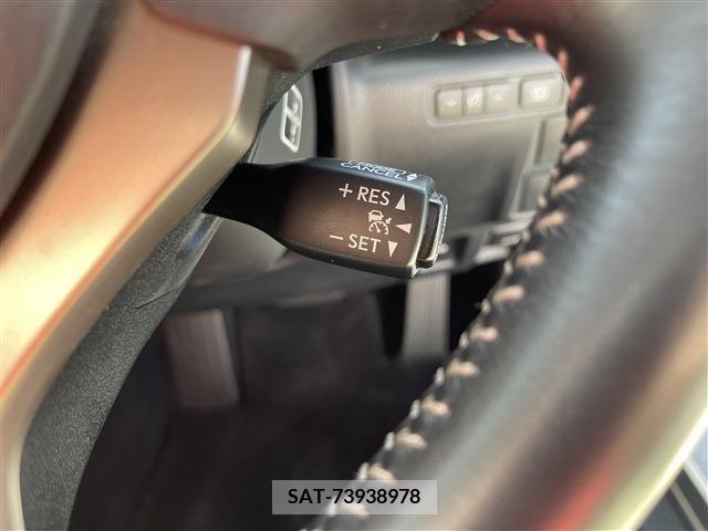 Lexus IS 2013-07 210336-9
