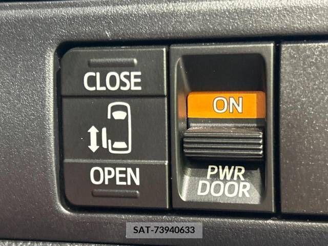 Toyota NOAH 2021-04 279536-5