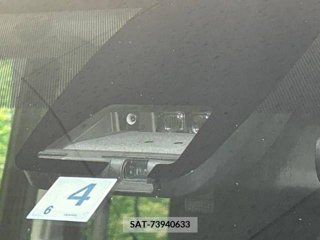 Toyota NOAH 2021-04 279536-2