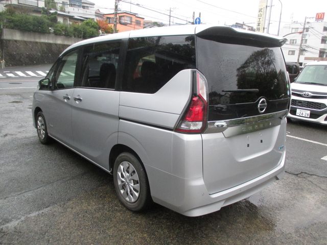 Nissan SERENA 2016-10 191360-2