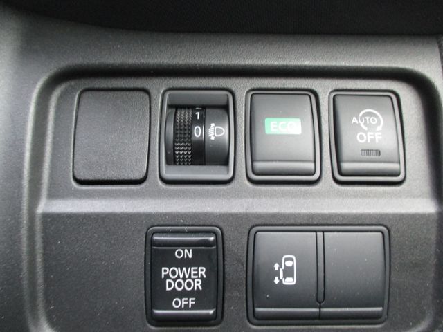 Nissan SERENA 2016-10 191360-21
