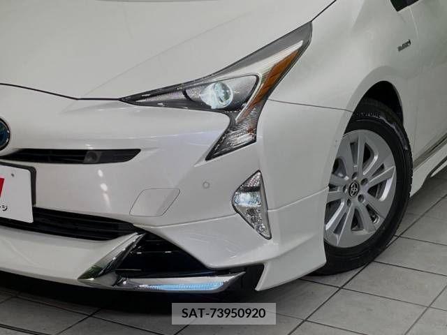 Toyota PRIUS 2018-11 218666-12