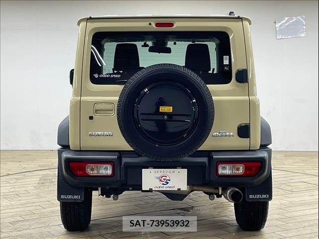 Suzuki JIMNY SIERRA 2021-04 332149-18