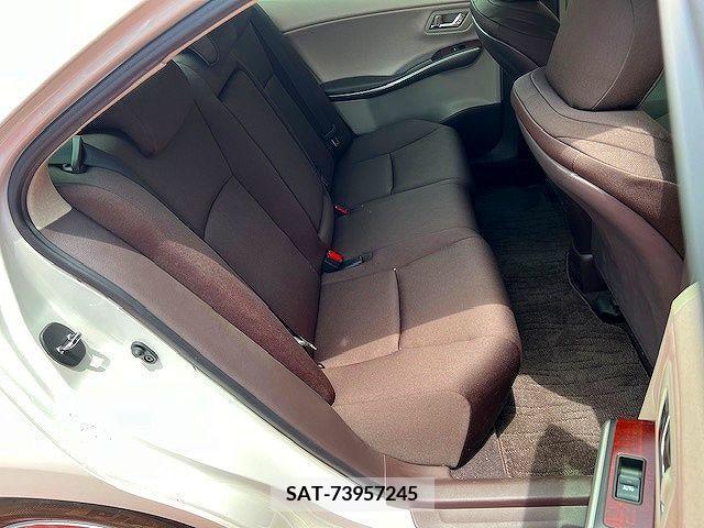 Toyota SAI 2011-10 300572-9