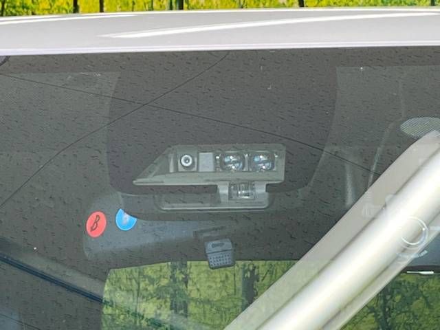 Toyota NOAH 2019-05 180412-3