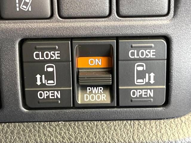 Toyota NOAH 2019-05 180412-6