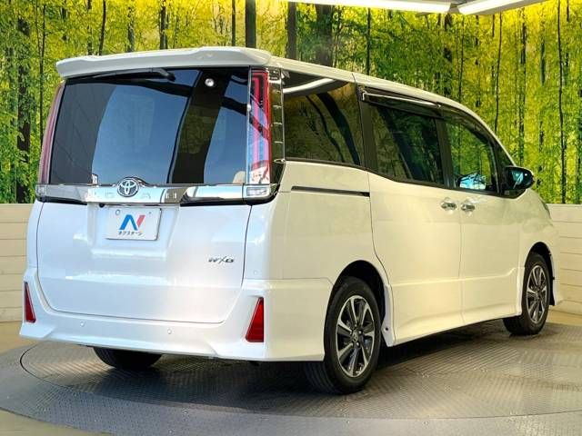 Toyota NOAH 2019-05 180412-17
