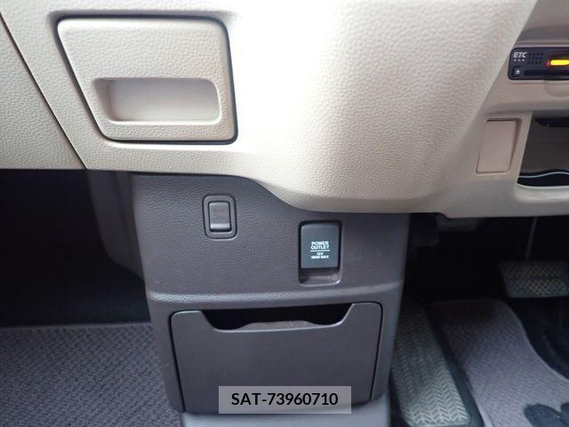 Honda N BOX 2019-03 375554-17