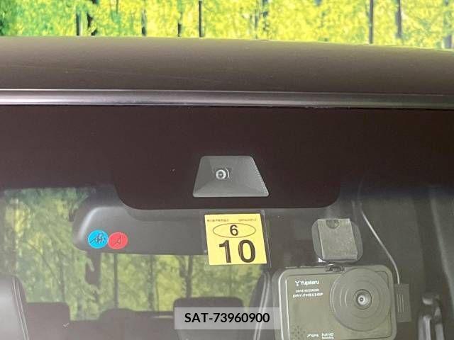 Honda N BOX CUSTOM 2017-10 280071-3