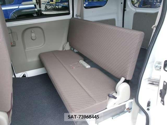 Suzuki EVERY 2019-03 301608-12