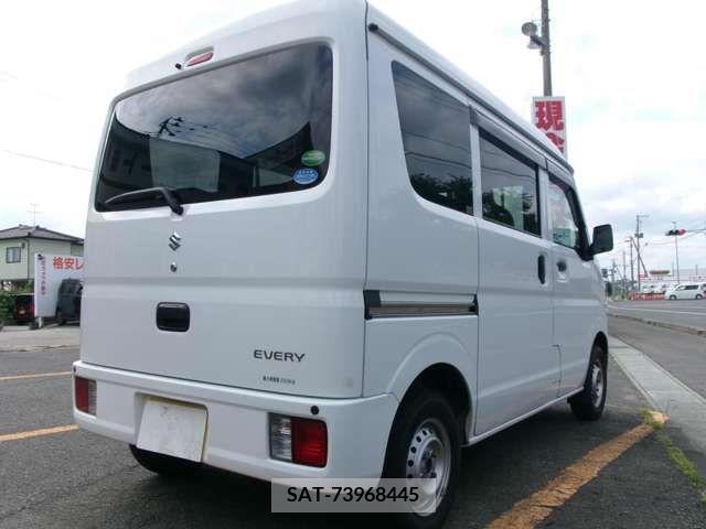 Suzuki EVERY 2019-03 301608-4