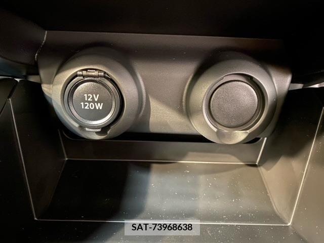 Suzuki SWIFT 2022-11 200781-11