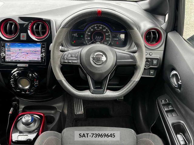 Nissan NOTE 2017-02 305350-7