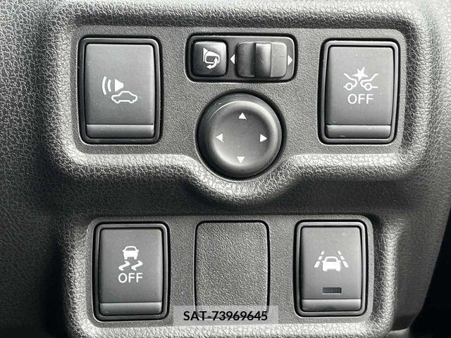 Nissan NOTE 2017-02 305350-9