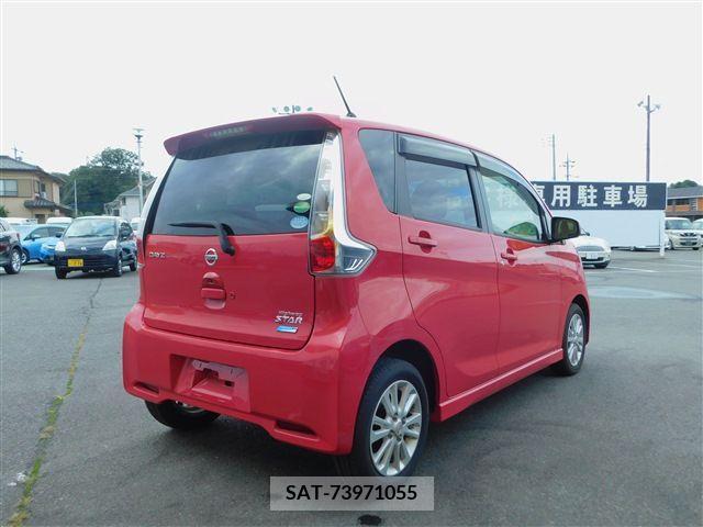 Nissan DAYZ 2014-09 204757-4