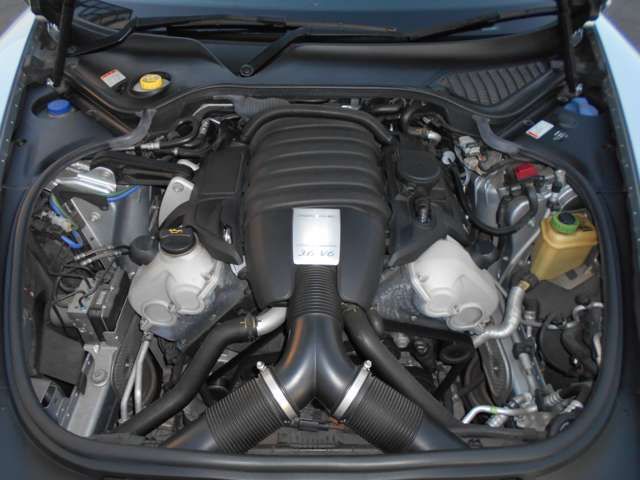 Porsche PANAMERA 2014-08 23534-19