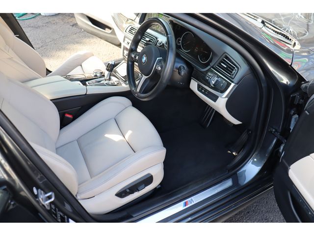 Bmw 5 SERIES 2016-01 14026-2