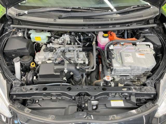 Toyota AQUA 2017-06 8790-18