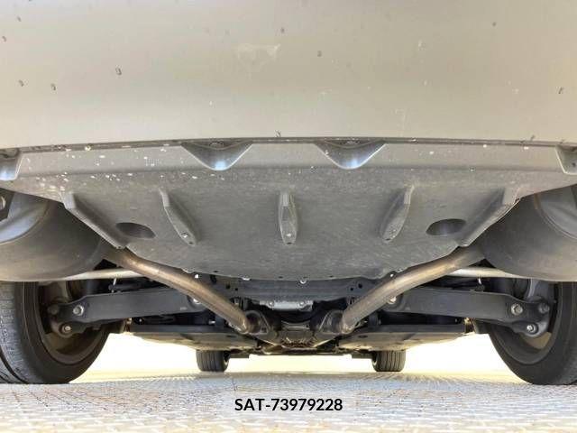 Lexus IS 2015-08 354960-18