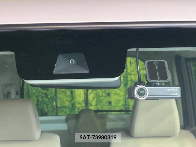 Honda N BOX 2018-07 278449-3