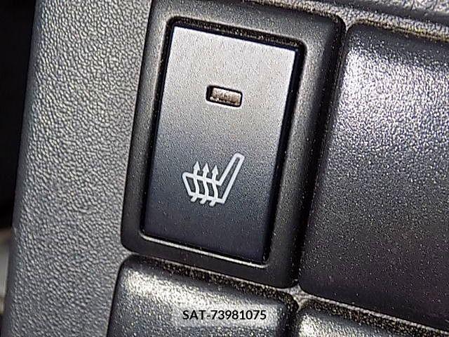 Suzuki WAGON R 2012-06 383851-17