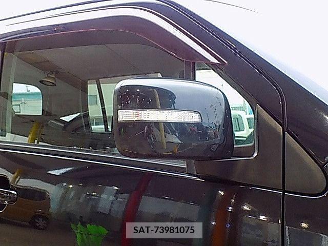 Suzuki WAGON R 2012-06 383851-25