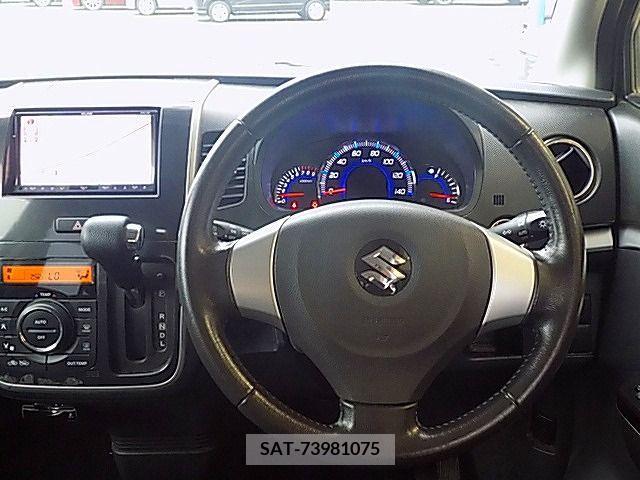 Suzuki WAGON R 2012-06 383851-1