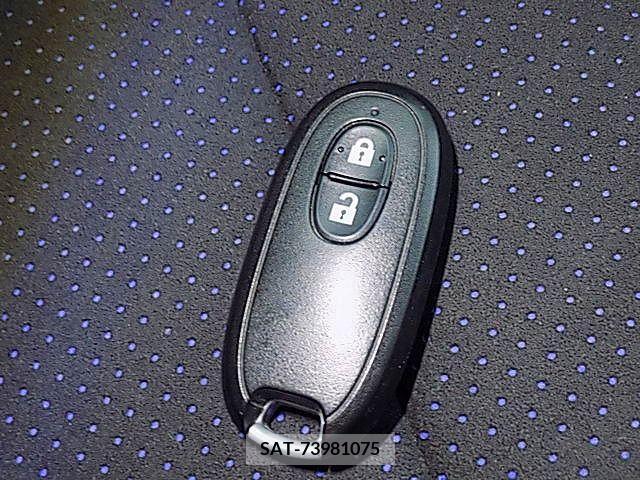Suzuki WAGON R 2012-06 383851-11