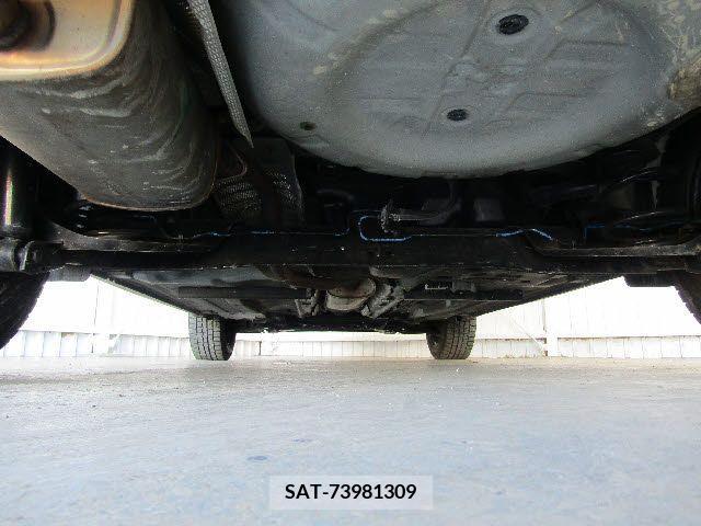 Nissan JUKE 2013-04 373702-25