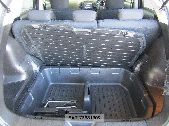 Nissan JUKE 2013-04 373702-22