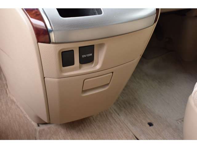 Toyota VELLFIRE 2011-01 18790-10