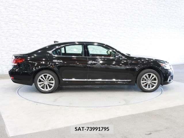 Lexus LS 2015-03 275547-11