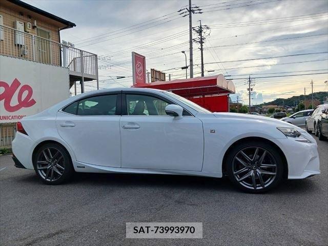 Lexus IS 2013-09 354141-18