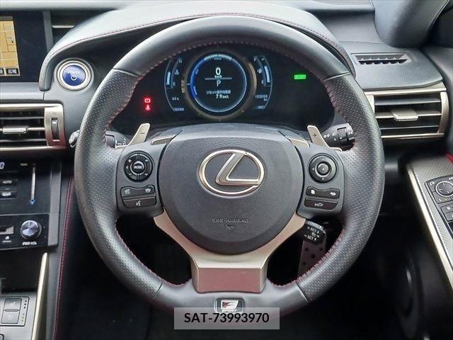Lexus IS 2013-09 354141-12